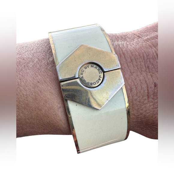 Marc Jacobs Jewelry - Marc Jacobs Vintage Cuff